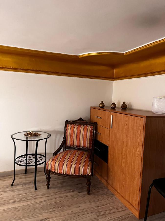 Walkway Apartment Deluxe Budapest Luaran gambar