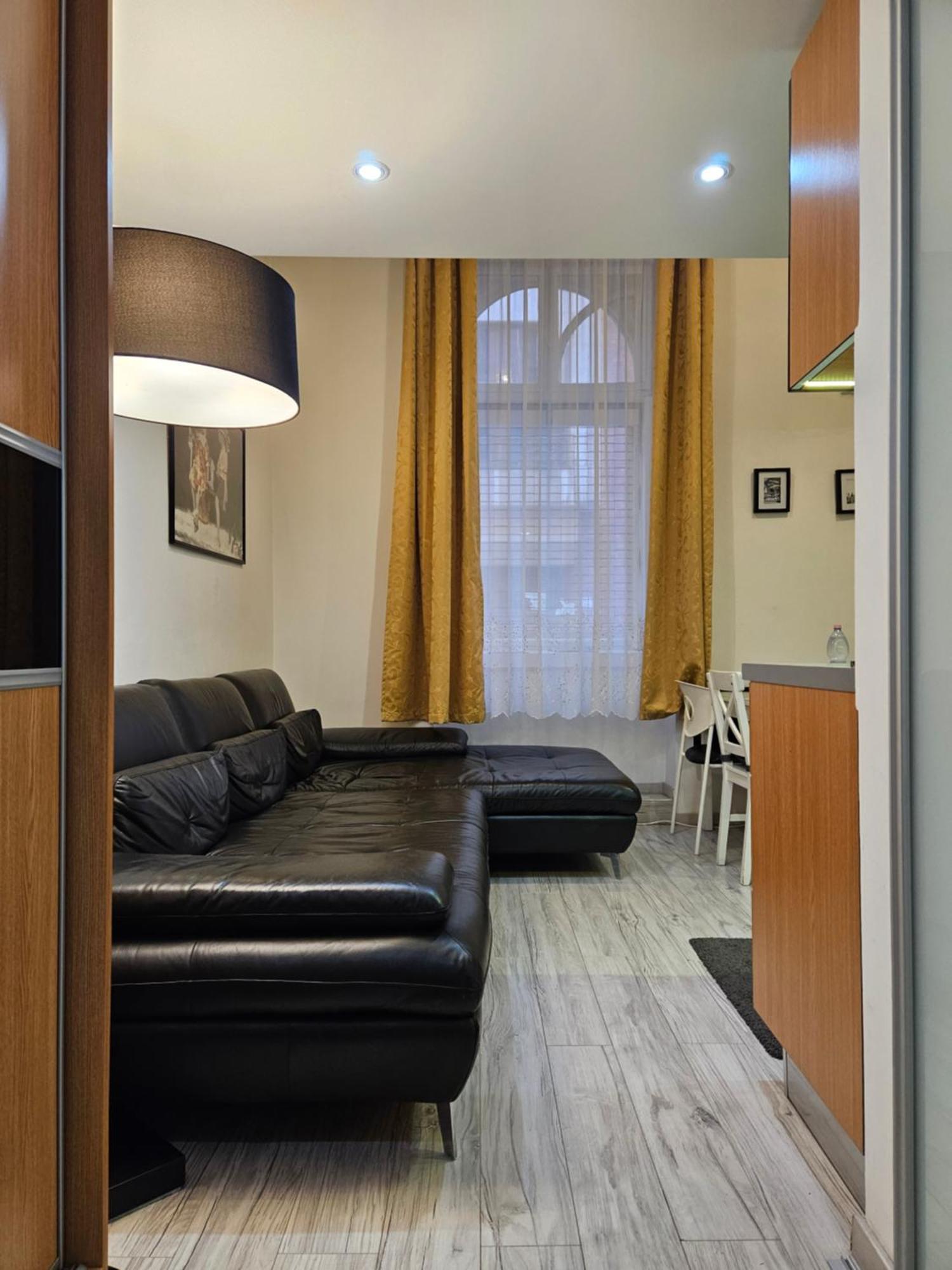 Walkway Apartment Deluxe Budapest Luaran gambar