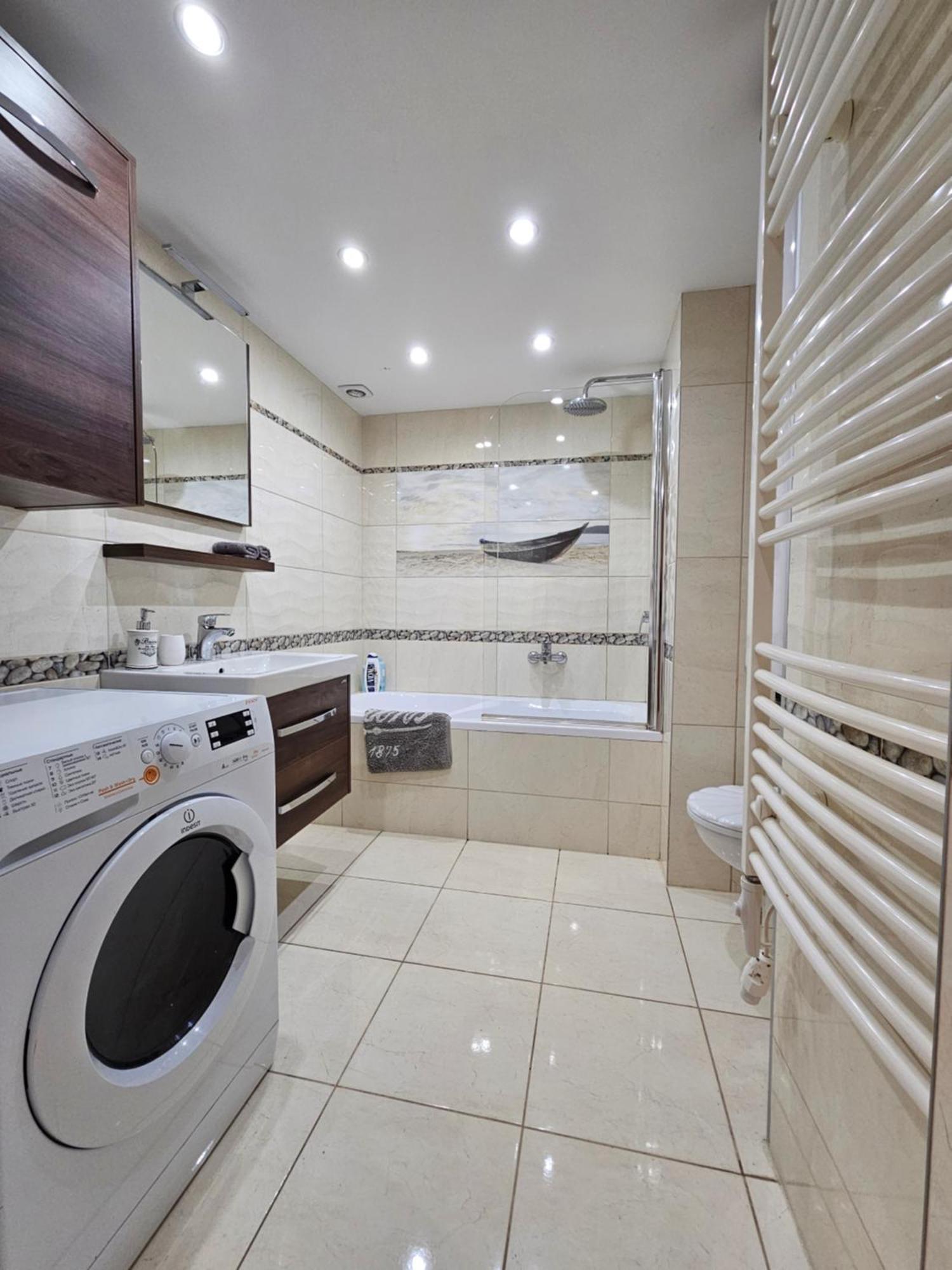 Walkway Apartment Deluxe Budapest Luaran gambar