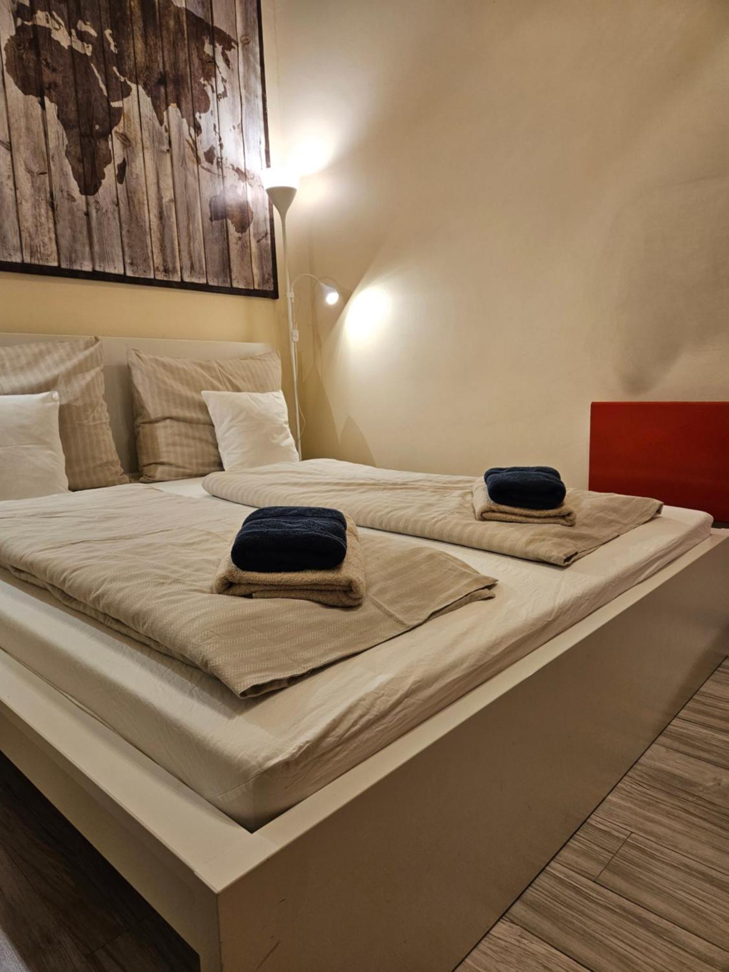 Walkway Apartment Deluxe Budapest Luaran gambar