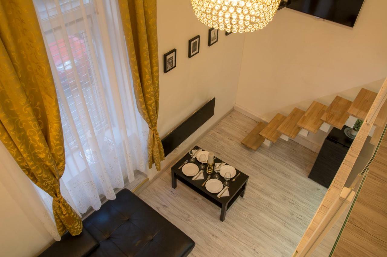 Walkway Apartment Deluxe Budapest Luaran gambar
